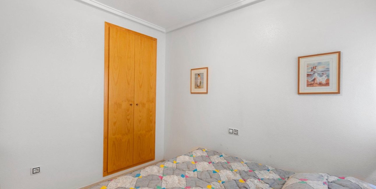 Resale - Apartment / flat -
Torrevieja - Estacion de autobuses