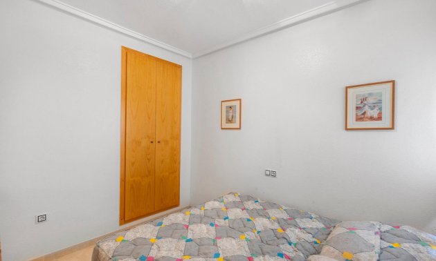 Resale - Apartment / flat -
Torrevieja - Estacion de autobuses