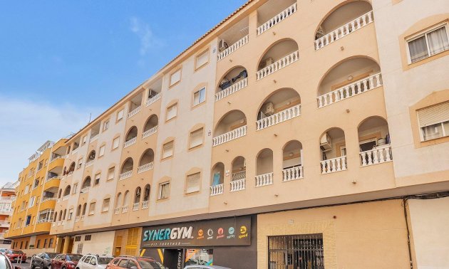 Resale - Apartment / flat -
Torrevieja - Estacion de autobuses