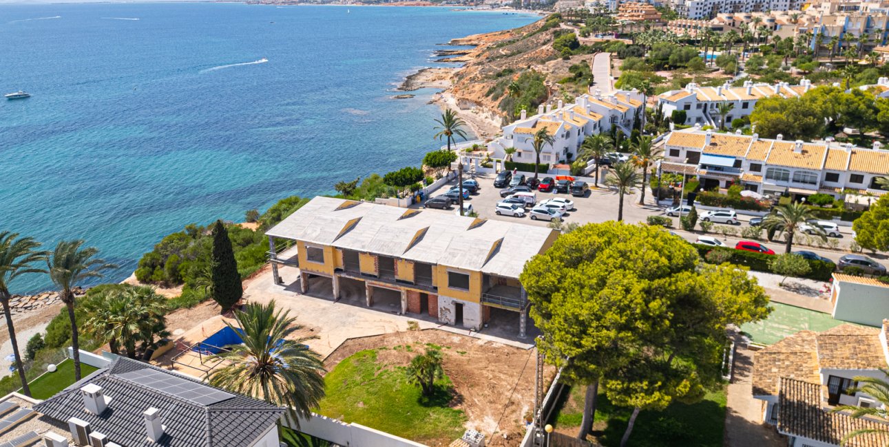 Resale - Villa -
Orihuela Costa - Cabo Roig
