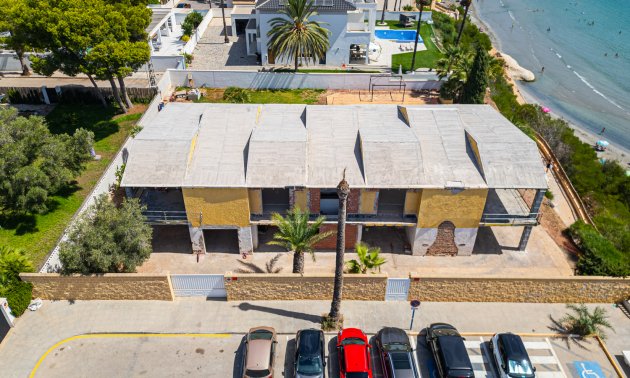 Resale - Villa -
Orihuela Costa - Cabo Roig