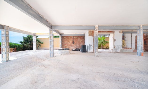 Resale - Villa -
Orihuela Costa - Cabo Roig
