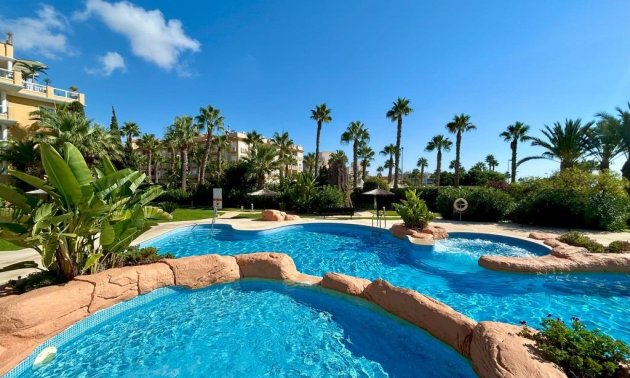 Resale - Penthouse -
Dehesa de campoamor - Campoamor