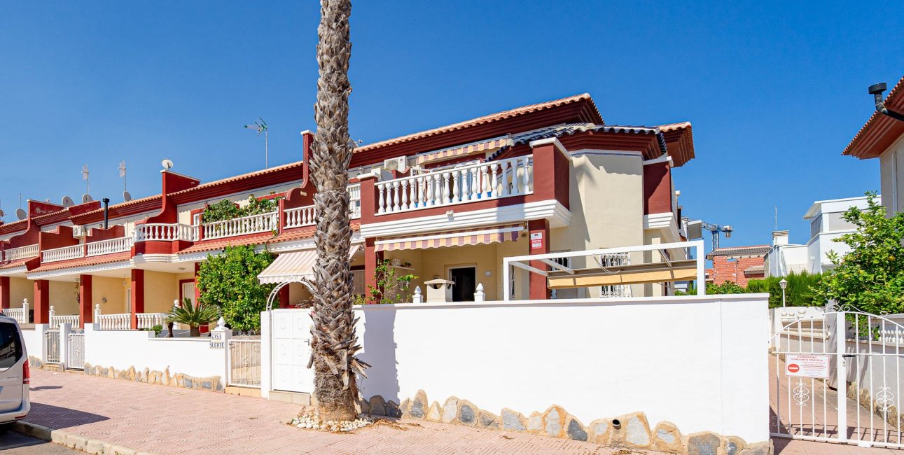 Resale - Townhouse -
Ciudad Quesada - Doña Pepa