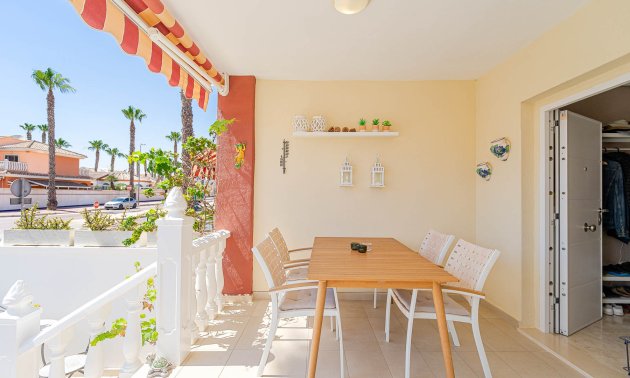 Resale - Townhouse -
Ciudad Quesada - Doña Pepa