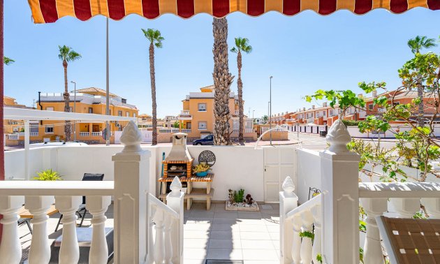 Resale - Townhouse -
Ciudad Quesada - Doña Pepa