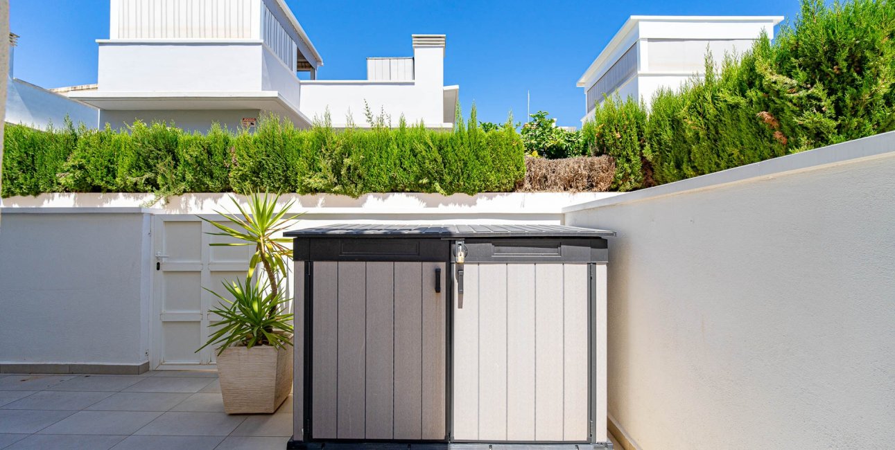 Resale - Townhouse -
Ciudad Quesada - Doña Pepa