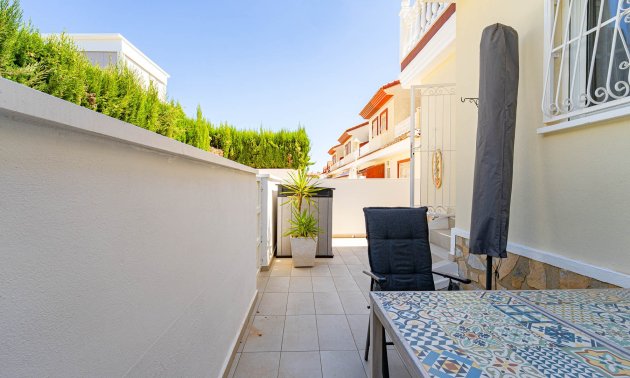 Resale - Townhouse -
Ciudad Quesada - Doña Pepa