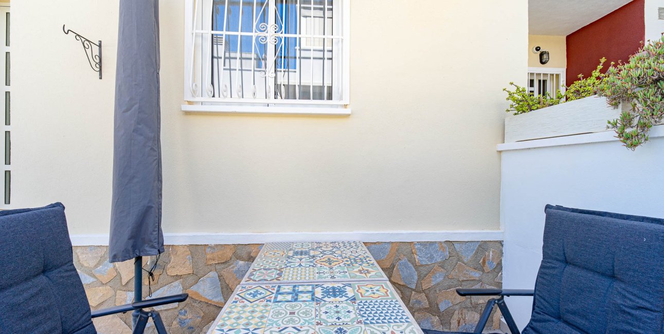 Resale - Townhouse -
Ciudad Quesada - Doña Pepa