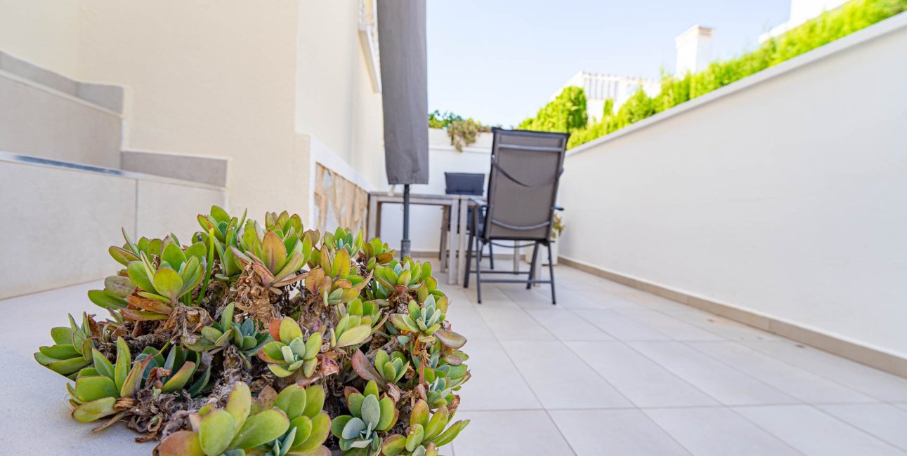 Resale - Townhouse -
Ciudad Quesada - Doña Pepa