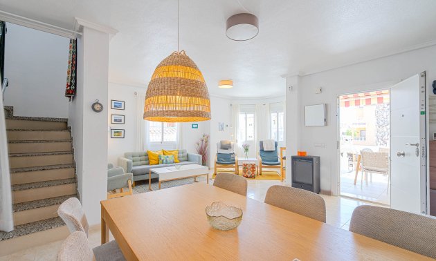 Resale - Townhouse -
Ciudad Quesada - Doña Pepa