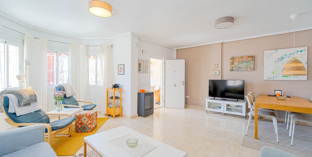 Resale - Townhouse -
Ciudad Quesada - Doña Pepa