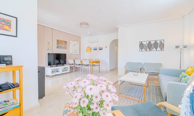 Resale - Townhouse -
Ciudad Quesada - Doña Pepa