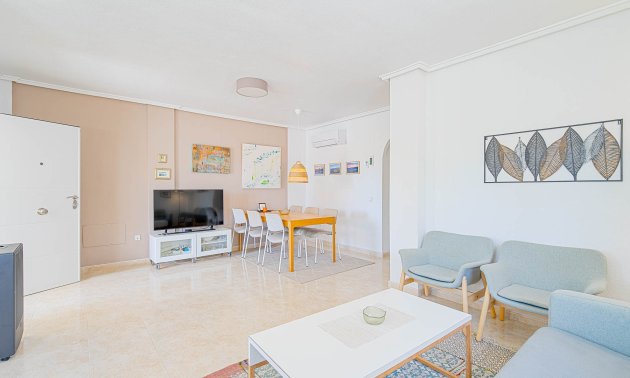 Resale - Townhouse -
Ciudad Quesada - Doña Pepa