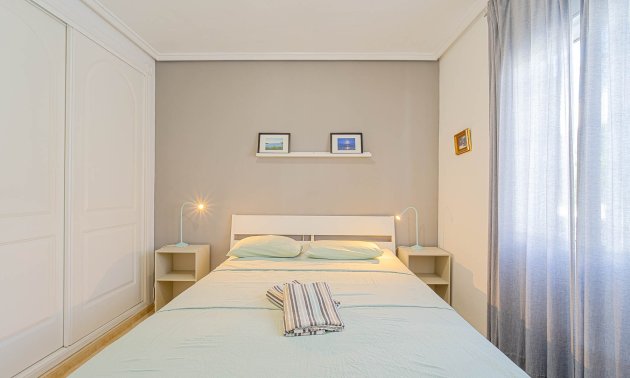Resale - Townhouse -
Ciudad Quesada - Doña Pepa