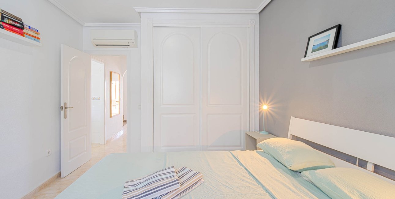 Resale - Townhouse -
Ciudad Quesada - Doña Pepa