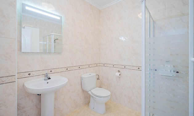 Resale - Townhouse -
Ciudad Quesada - Doña Pepa