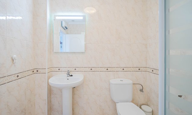 Resale - Townhouse -
Ciudad Quesada - Doña Pepa