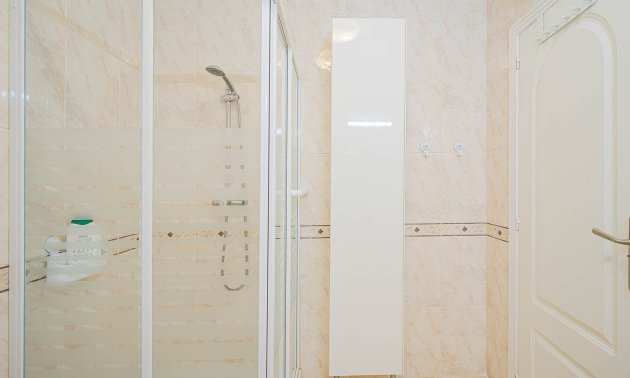 Resale - Townhouse -
Ciudad Quesada - Doña Pepa