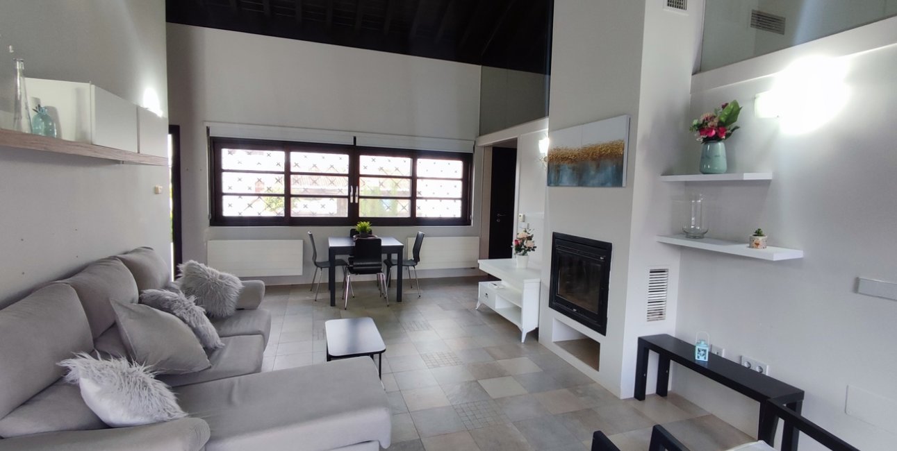 Resale - Villa -
Sucina - Peraleja Golf