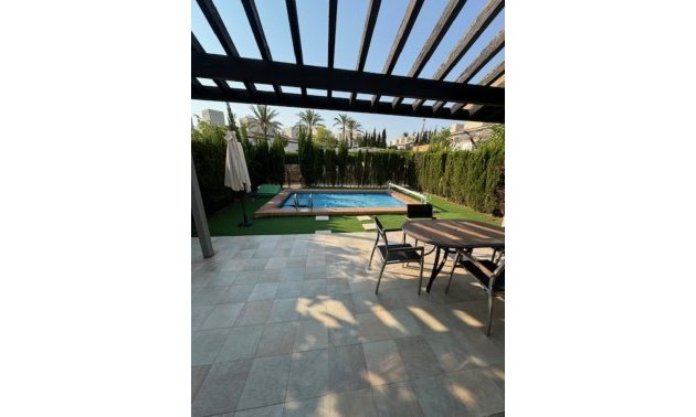 Resale - Villa -
Sucina - Peraleja Golf