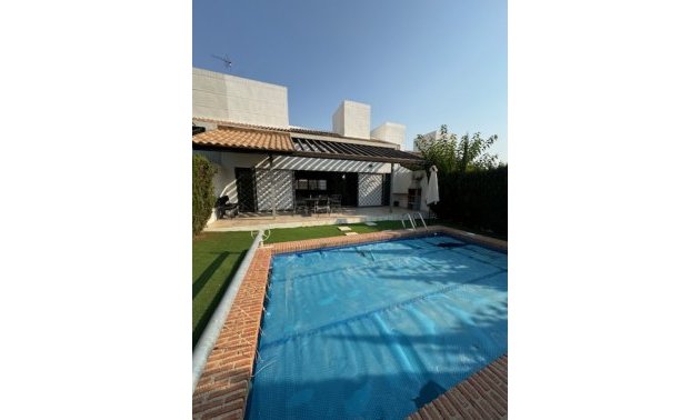 Resale - Villa -
Sucina - Peraleja Golf