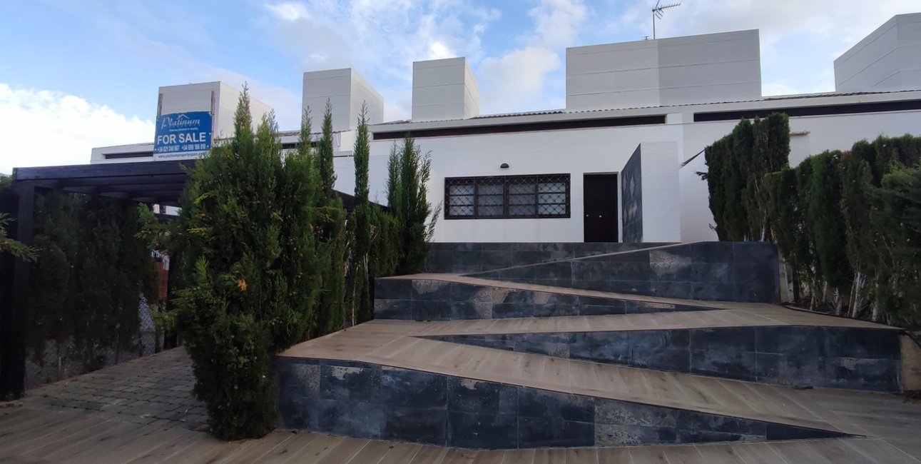 Resale - Villa -
Sucina - Peraleja Golf