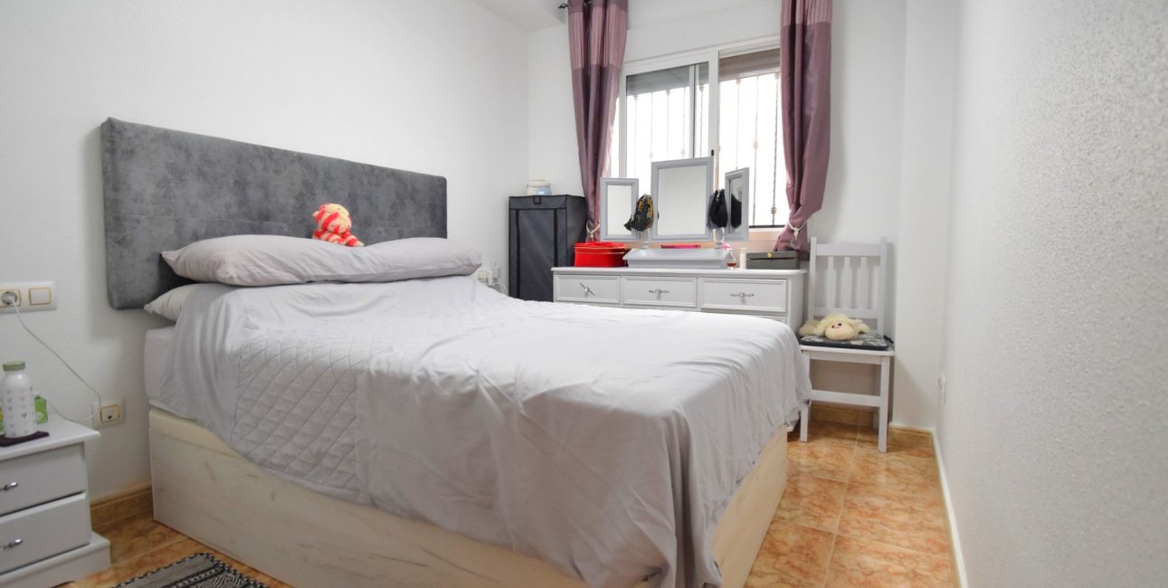 Resale - Apartment / flat -
Orihuela Costa - Punta Prima