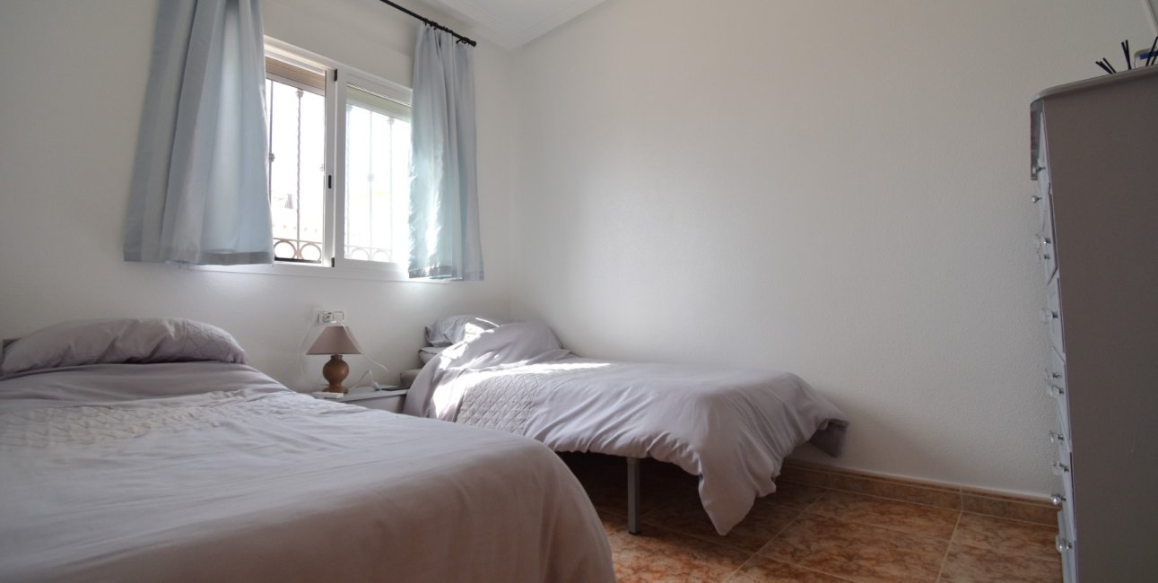 Resale - Apartment / flat -
Orihuela Costa - Punta Prima