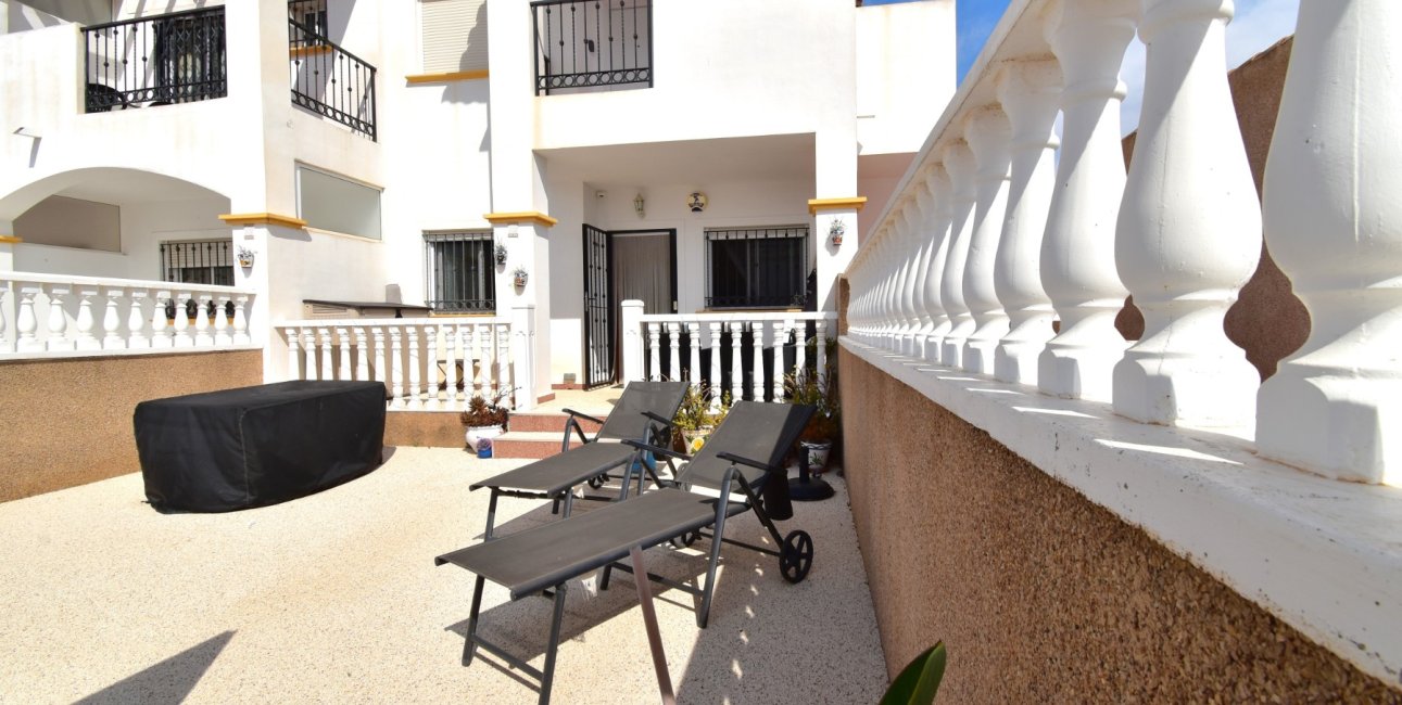 Resale - Apartment / flat -
Orihuela Costa - Punta Prima