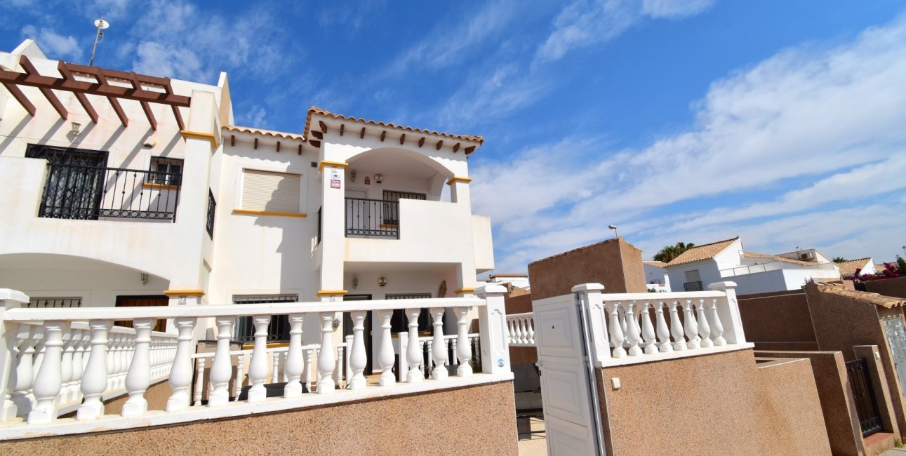 Resale - Apartment / flat -
Orihuela Costa - Punta Prima