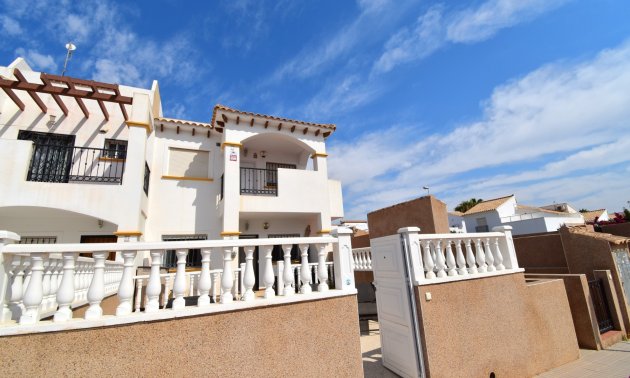 Resale - Apartment / flat -
Orihuela Costa - Punta Prima