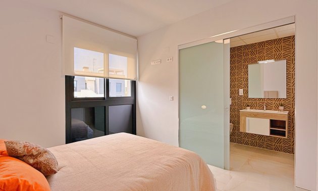 Resale - Apartment / flat -
Orihuela - Orihuela Costa