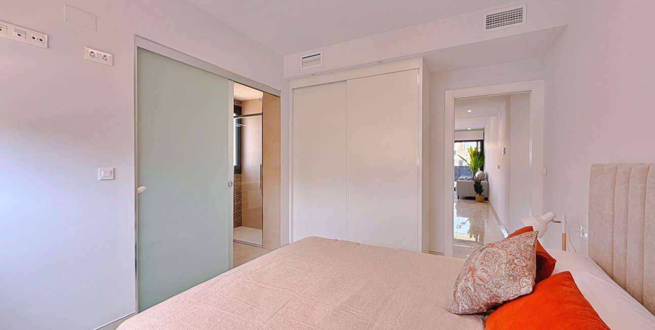 Resale - Apartment / flat -
Orihuela - Orihuela Costa