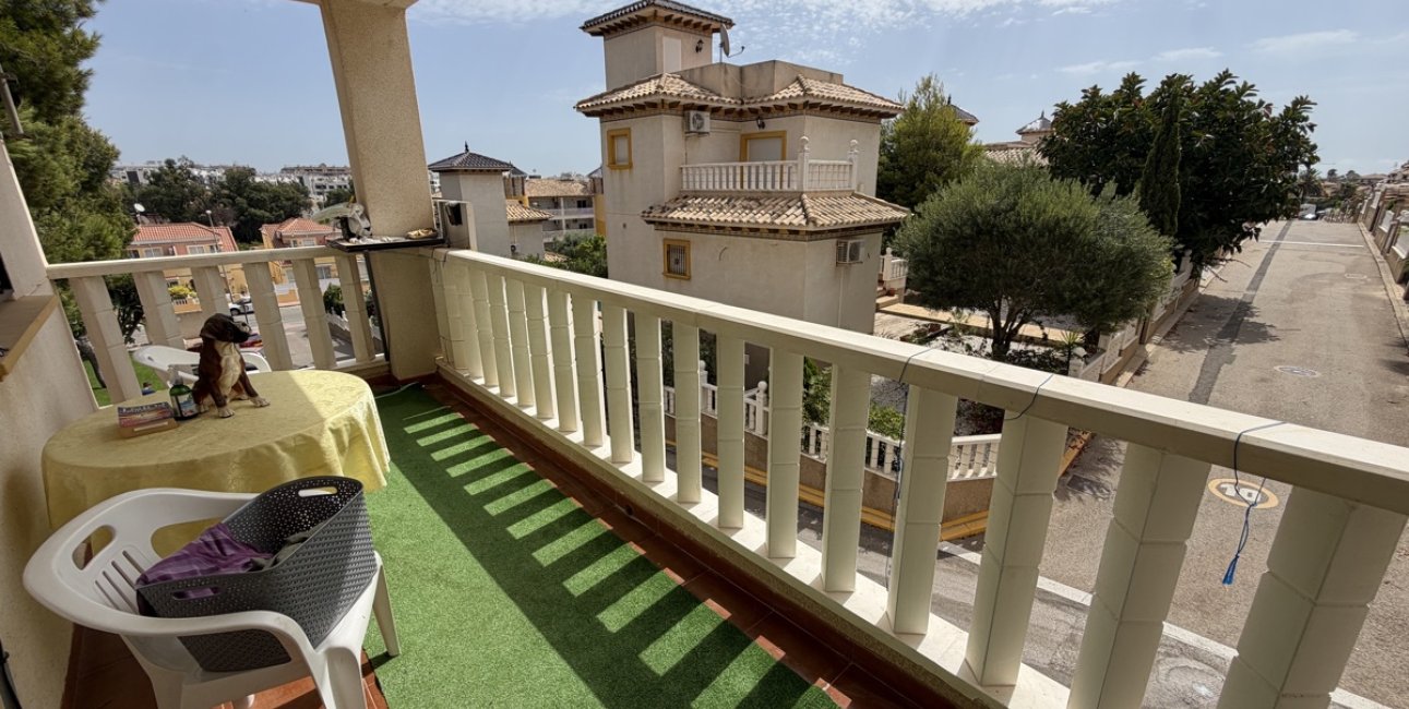Resale - Apartment / flat -
Orihuela Costa - Villamartin