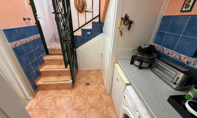 Reventa - Villa -
Los Montesinos - La Herrada