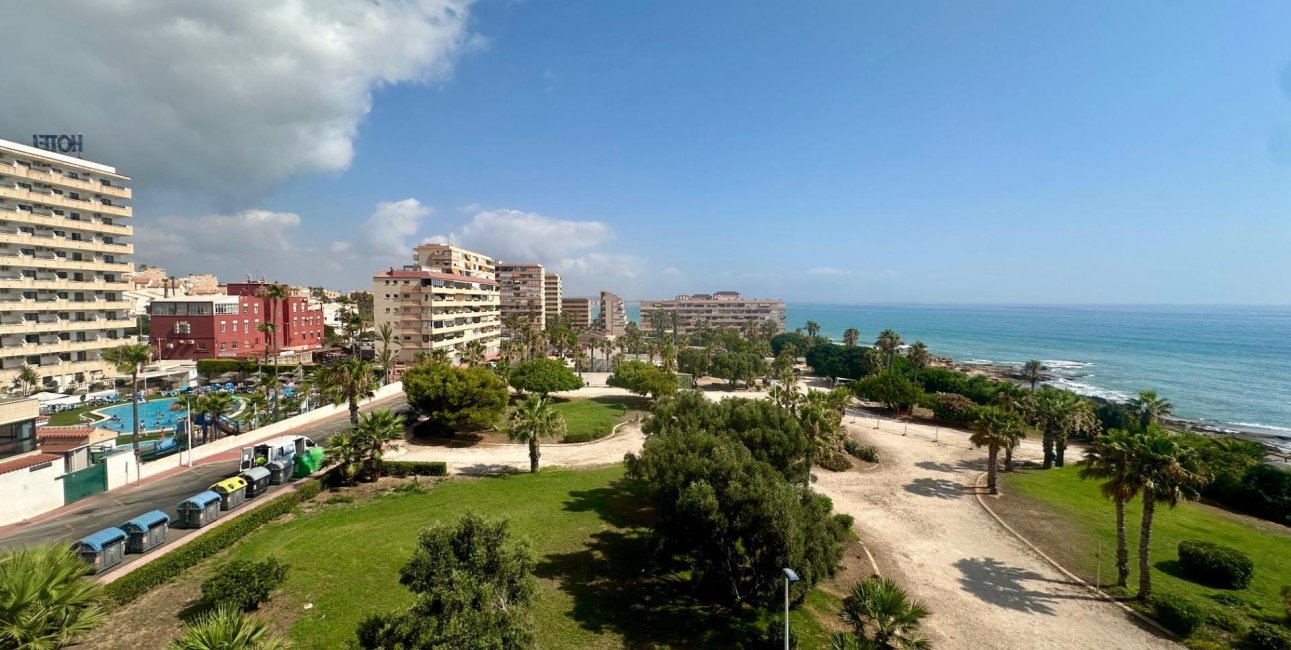 Reventa - Apartamento / piso -
Torrevieja - Cabo cervera
