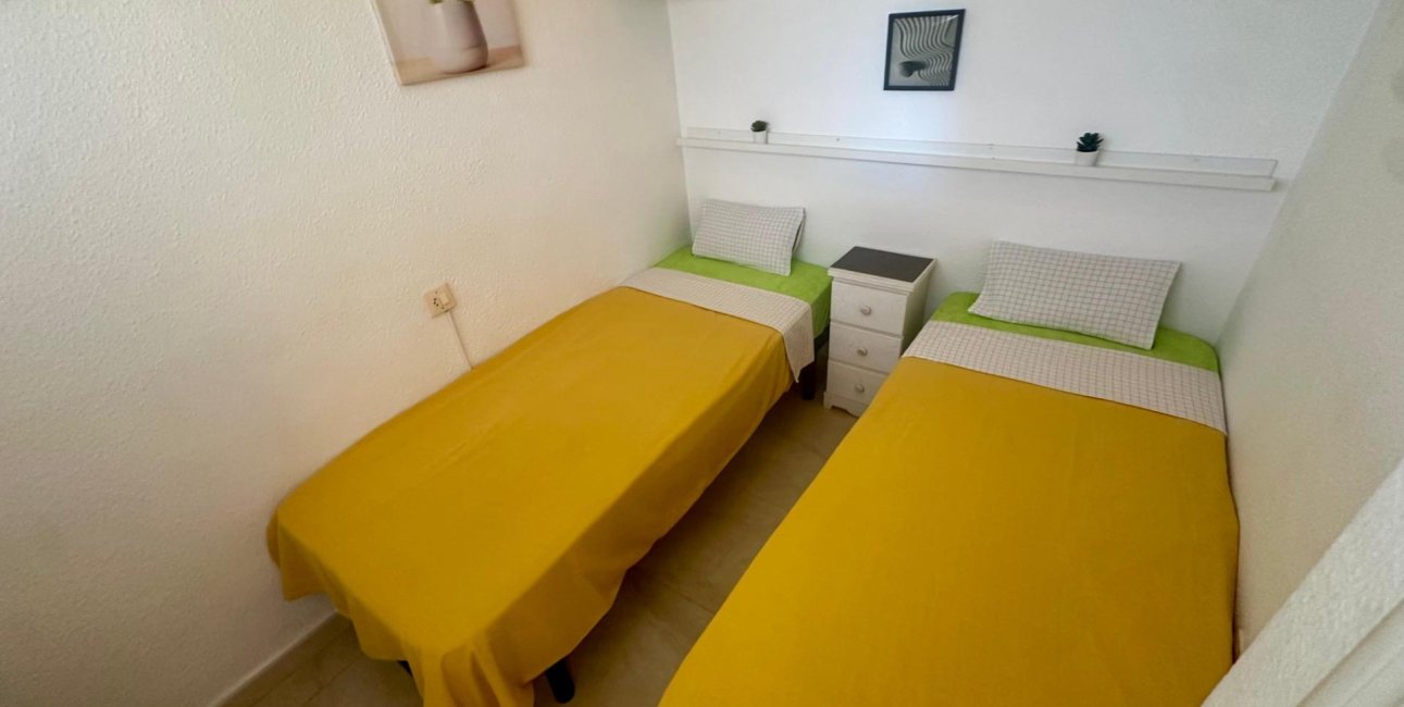 Reventa - Apartamento / piso -
Torrevieja - Cabo cervera