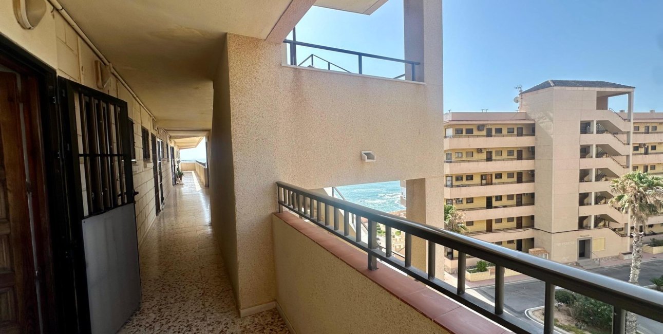 Reventa - Apartamento / piso -
Torrevieja - Cabo cervera