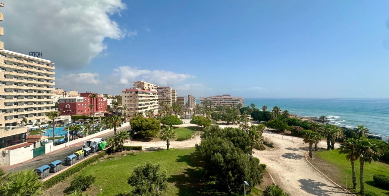 Reventa - Apartamento / piso -
Torrevieja - Cabo cervera