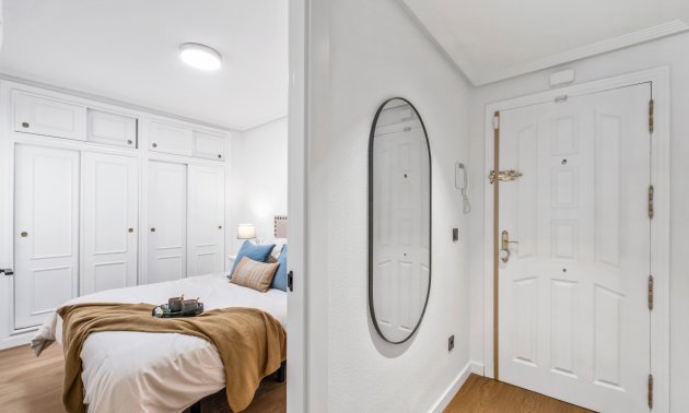 Reventa - Apartamento / piso -
Orihuela Costa - Playa Flamenca