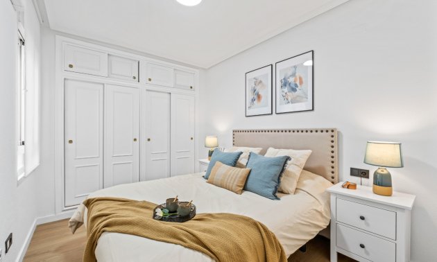 Reventa - Apartamento / piso -
Orihuela Costa - Playa Flamenca