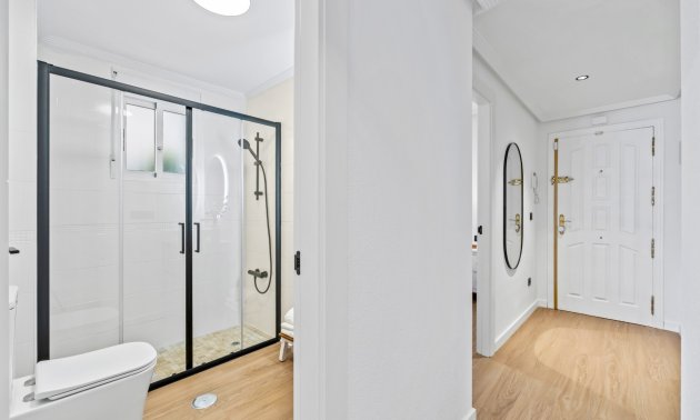Reventa - Apartamento / piso -
Orihuela Costa - Playa Flamenca
