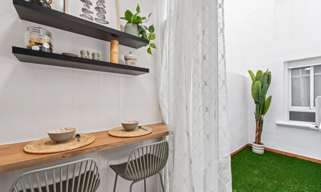 Reventa - Apartamento / piso -
Orihuela Costa - Playa Flamenca
