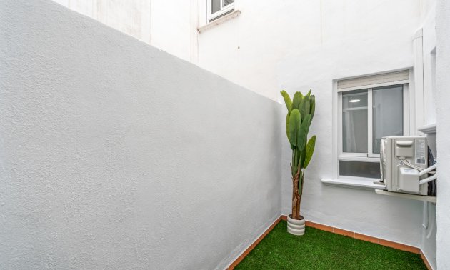 Reventa - Apartamento / piso -
Orihuela Costa - Playa Flamenca