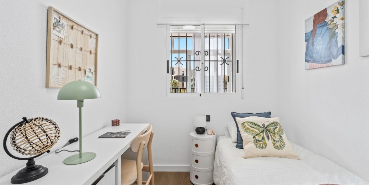 Reventa - Apartamento / piso -
Orihuela Costa - Playa Flamenca