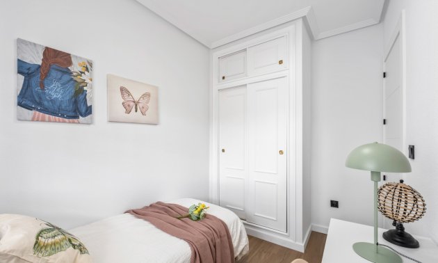 Reventa - Apartamento / piso -
Orihuela Costa - Playa Flamenca