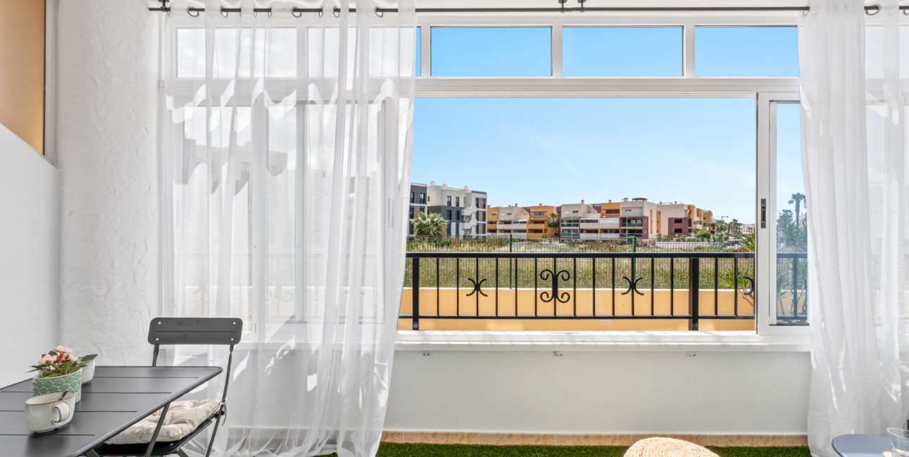 Reventa - Apartamento / piso -
Orihuela Costa - Playa Flamenca