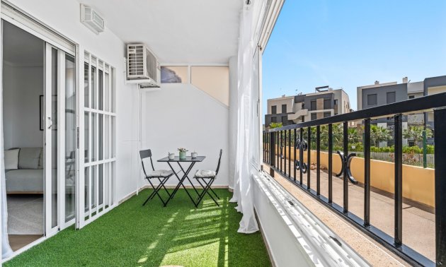 Reventa - Apartamento / piso -
Orihuela Costa - Playa Flamenca