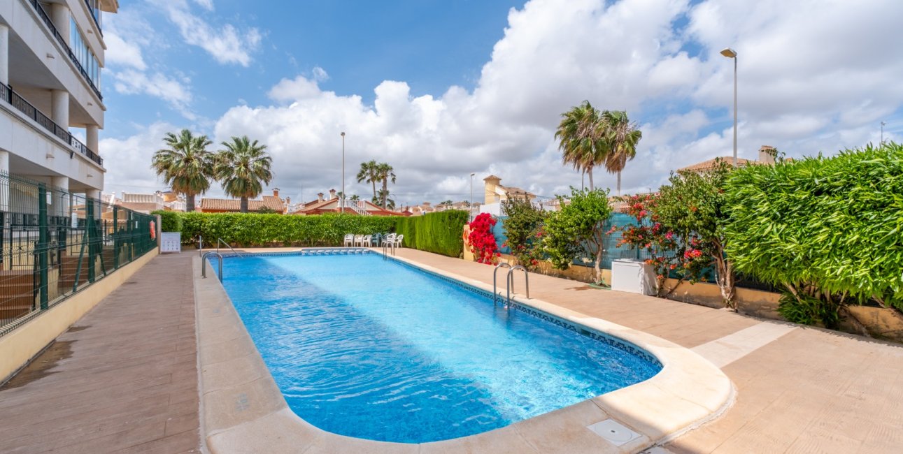 Reventa - Apartamento / piso -
Orihuela Costa - Playa Flamenca